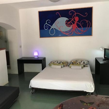 Park House Mini Apartment Mondello Bagian luar foto