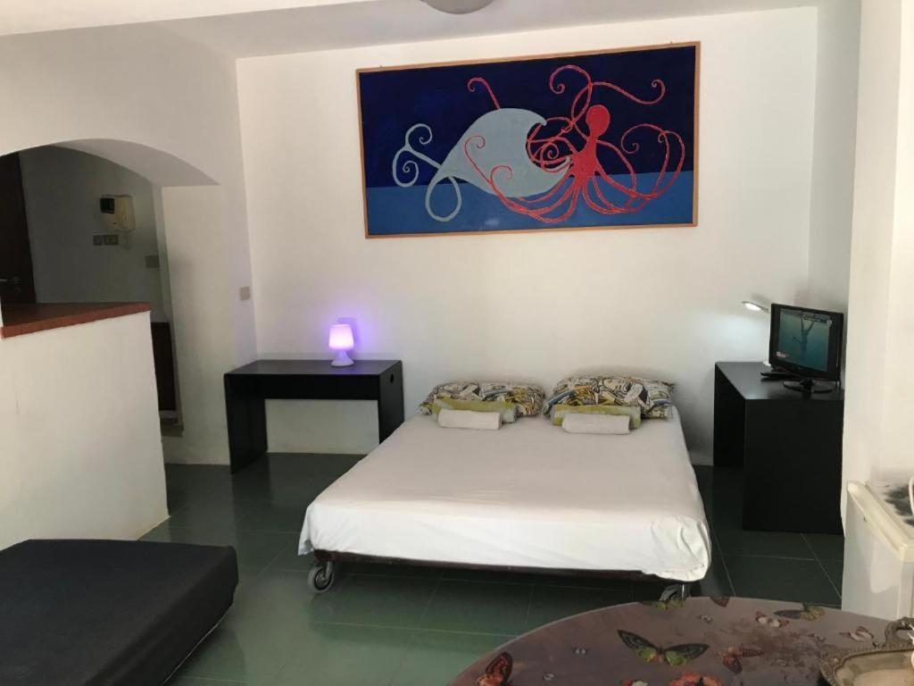 Park House Mini Apartment Mondello Bagian luar foto