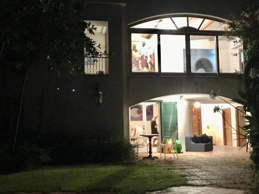 Park House Mini Apartment Mondello Bagian luar foto